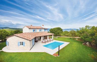 163 m² House