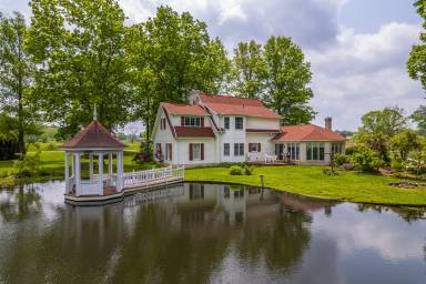 Cottage  Wooster