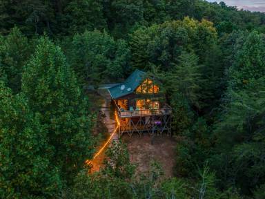 Cabin Marion