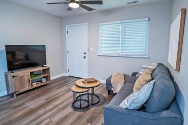Apartment Lawrence