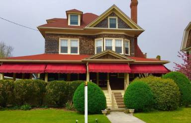 Bed and breakfast  Cape May