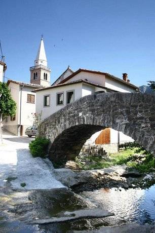 Apartma  Hribi