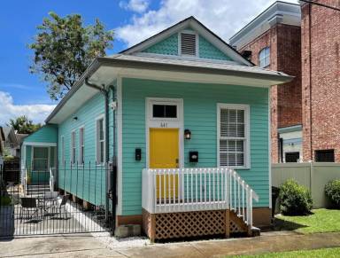 House Mid-City