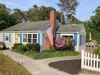 House Yard South Yarmouth