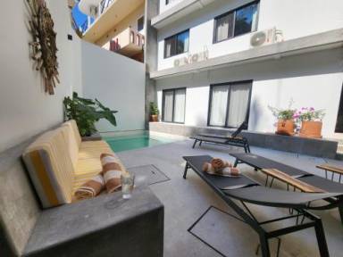 100 m² Apartment