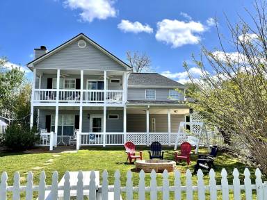 House Hiawassee