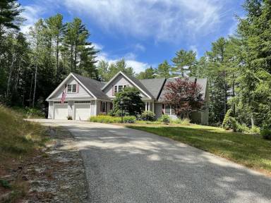House Lake Sunapee