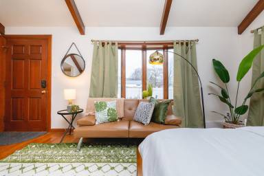 Apartment  Marblehead