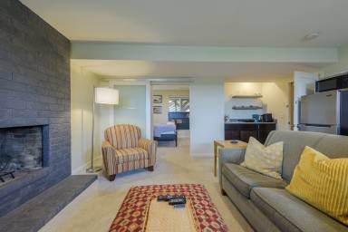 Wonderful rental apartment with yard | Dogs allowed