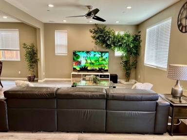 House Elk Grove