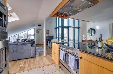 186 m² Apartment