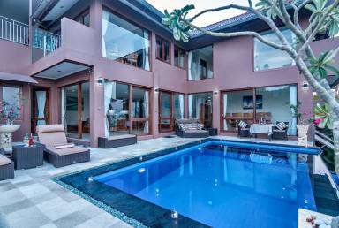 Villa  Batu Layar