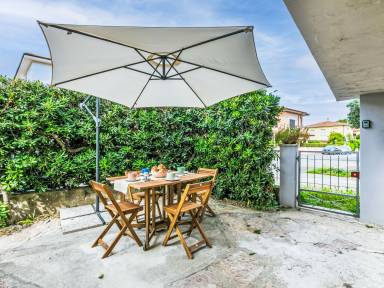Appartamento con terrazza e giardino