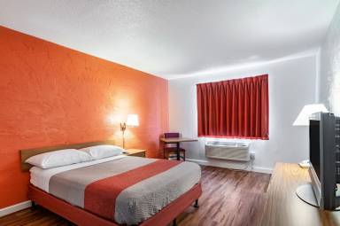 Motel Naperville