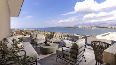 Villa mit Grill, Pool und Terrasse | Poolblick