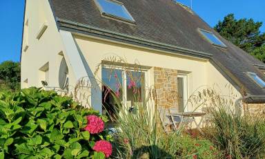 Grosses Ferienhaus mit Hund in Plouha - Frankreich