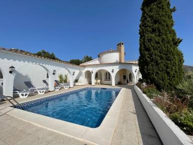 Villa  Roses