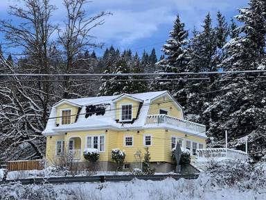 House Troutdale
