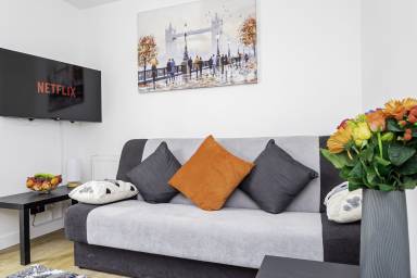 90 m² House