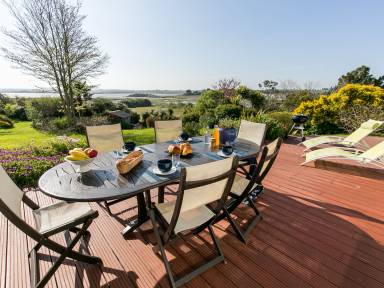 Ferienhaus nahe zum Meer für 8 Gäste mit Hund in Plounéour-Trez, Bretagne