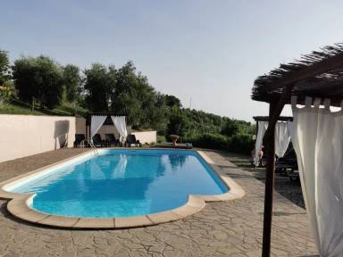 70 qm Ferienhaus für 6 Gäste mit Hund in Cinigiano, Toskana