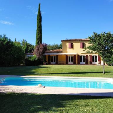 House Pool Rousset
