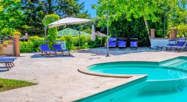 Bauernhof mit Terrasse, Pool und Grill