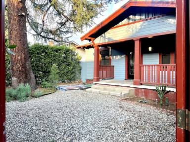 House  Lamanda Park
