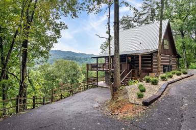 Cabin  Pigeon Forge