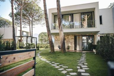 Villa Plazhi San Pietro