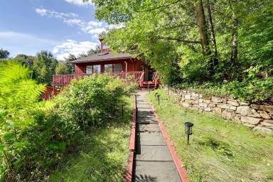 House  Waterbury