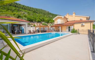 Casa 262 m²