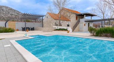 Tolle Villa mit Pool | Haustiere sind willkommen