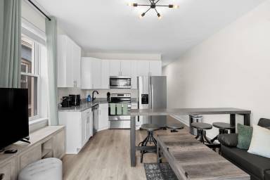 Bed and breakfast with 3 rooms for 6 persons
