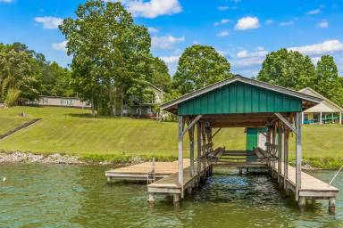 House Cedar Bluff