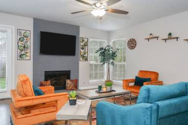 Airbnb  The Woodlands
