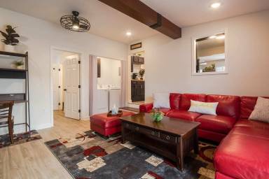 House New Albany