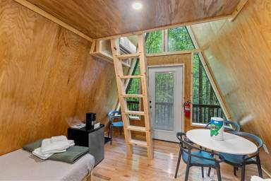 Airbnb  Red River Gorge