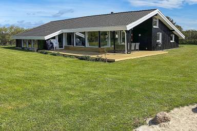 Voll ausgestattetes gemütliches Ferienhaus mit Terrasse, Sauna und Pool | Hunde erlaubt