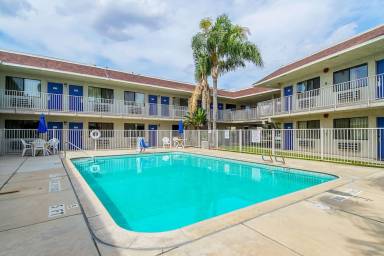 Motel Highland Knolls