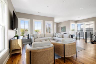 169 m² House