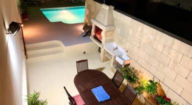 Family Farmhouse & Private Pool Very Good 8