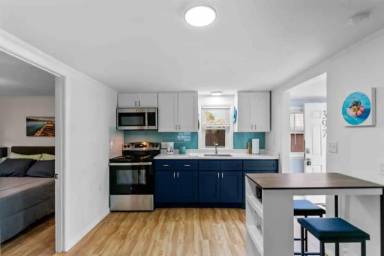House Kitchen Oakland Beach