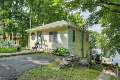 House  Danbury