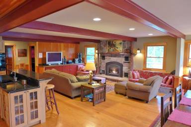 House  Saranac Lake