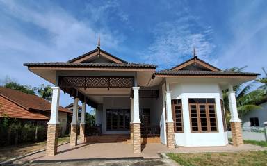 House Taman Baiduri