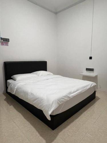 Hostel  Alma