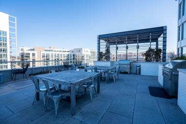 Apartment Pool Oxon Hill