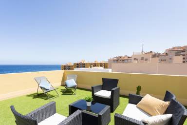Ontspannen op zonnig Tenerife met een vakantiehuis in Las Caletillas - HomeToGo