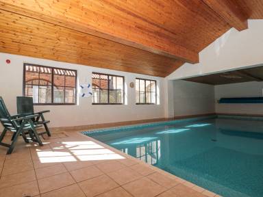 Cottage with pool & garden